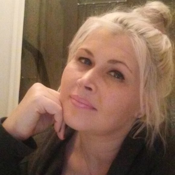 Meet your Posher, Christine - Picture 1 of 1